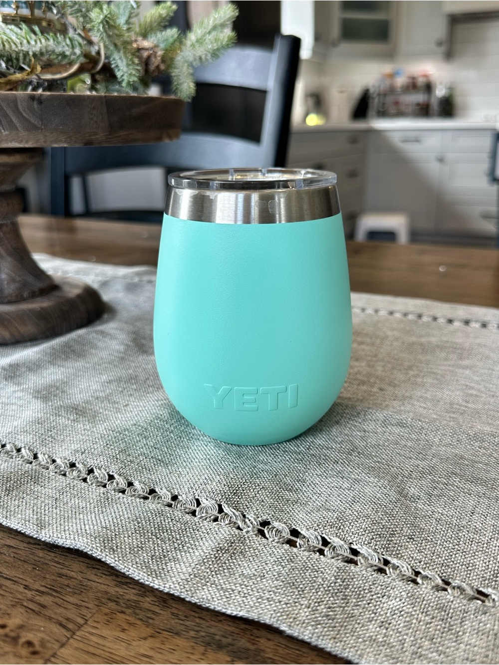 Yeti Rambler 10 oz Seafoam Blue Wine Tumbler - Picture 2 of 3